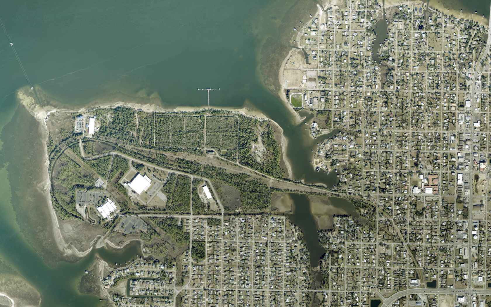 Satellite view of the Marina Island site — south shore of North Bay at Lynn Haven, Florida